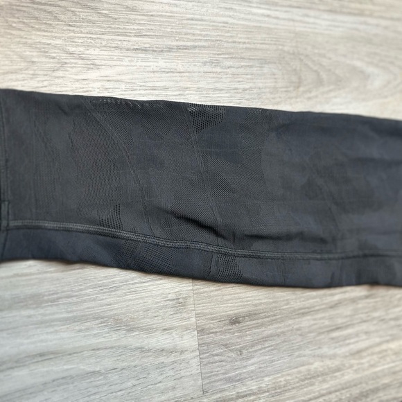 Lululemon Sheer Will HR Tight 28" - Picture 7 of 7